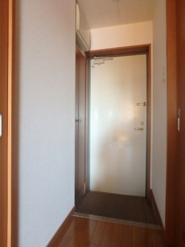 玄関　図面と現状に相違がある場合には現状を優先