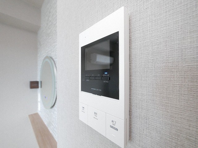セキュリティ　来客の顔が見えて安心！TVモニターホン付きです♪