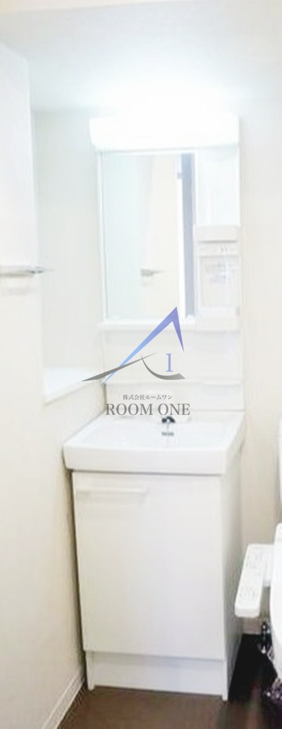 洗面設備　洗面台です。