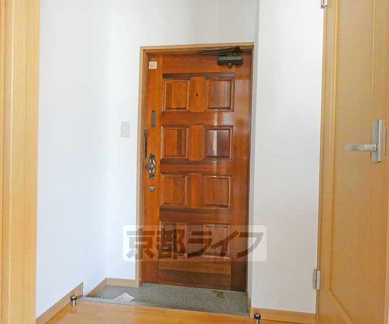 玄関　玄関です。