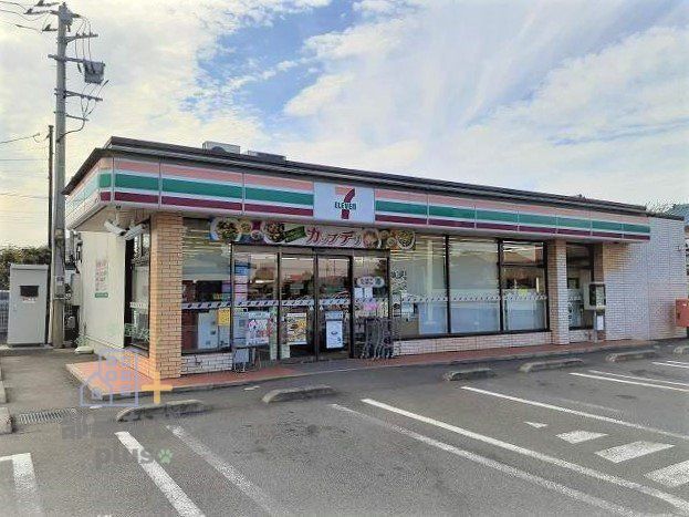 コンビニ　セブンイレブン所沢荒幡店（コンビニ）まで930m
