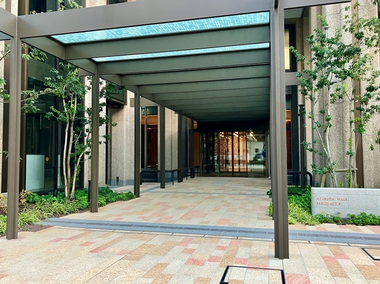 スーパー　まいばすけっと六本木1丁目店（スーパー）まで314m