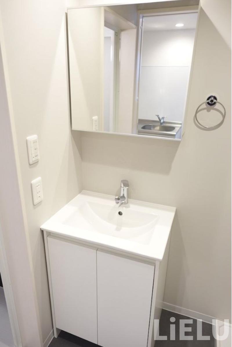 洗面設備　同シリーズ物件のモデルルームになります※現況優先