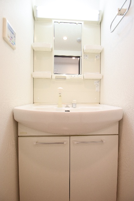 洗面設備　※別室の参考写真の為、現況優先です。