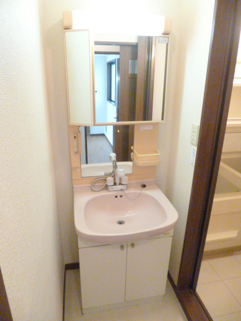 洗面設備　シャンプードレッサーの洗面台