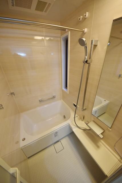 バス・シャワールーム　バスルーム