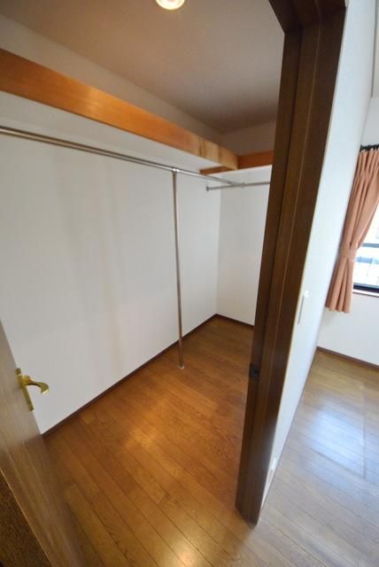 収納　ウォークインクローゼット