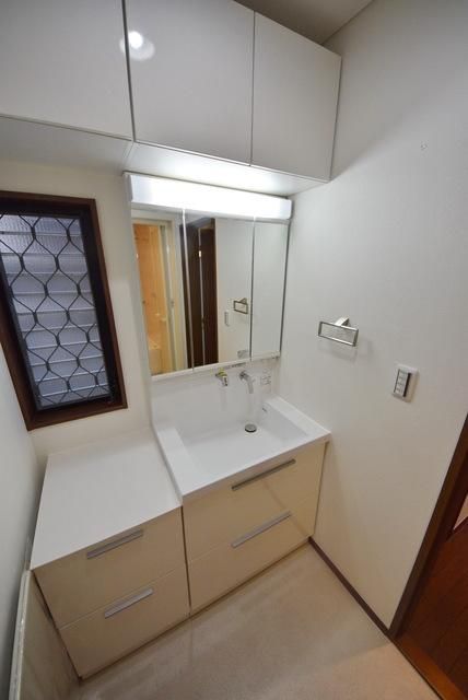 洗面設備　独立洗面台