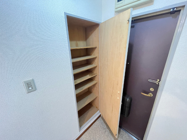 玄関　シューズボックス付き玄関です