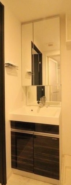 洗面設備　別部屋同仕様タイプ