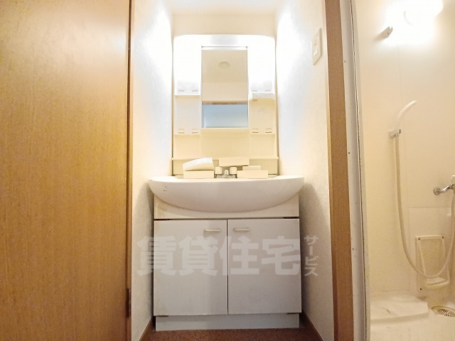 洗面設備　同建物　別部屋