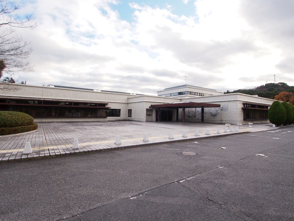 図書館　栗東市立図書館（図書館）まで540m