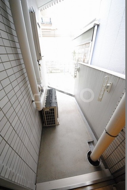 バルコニー　写真は１０６号室