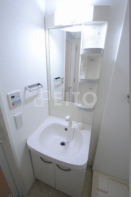 洗面設備　写真は１０６号室