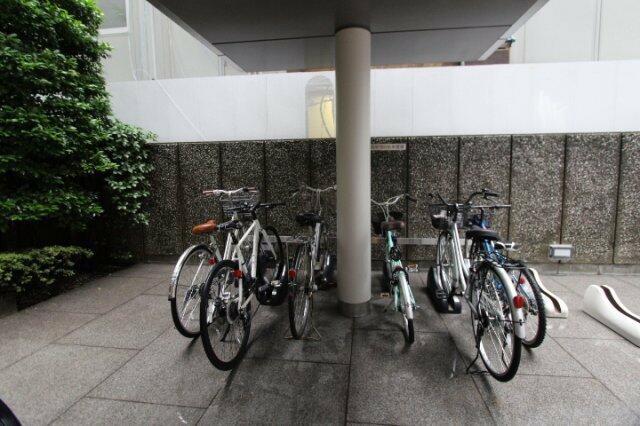 その他共有部分　駐輪場　※参考写真