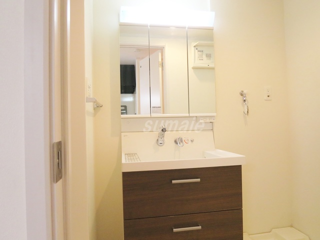 その他設備　独立洗面台です！