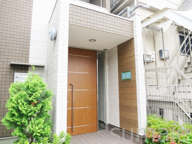 エントランス　入口周辺はこちら！！