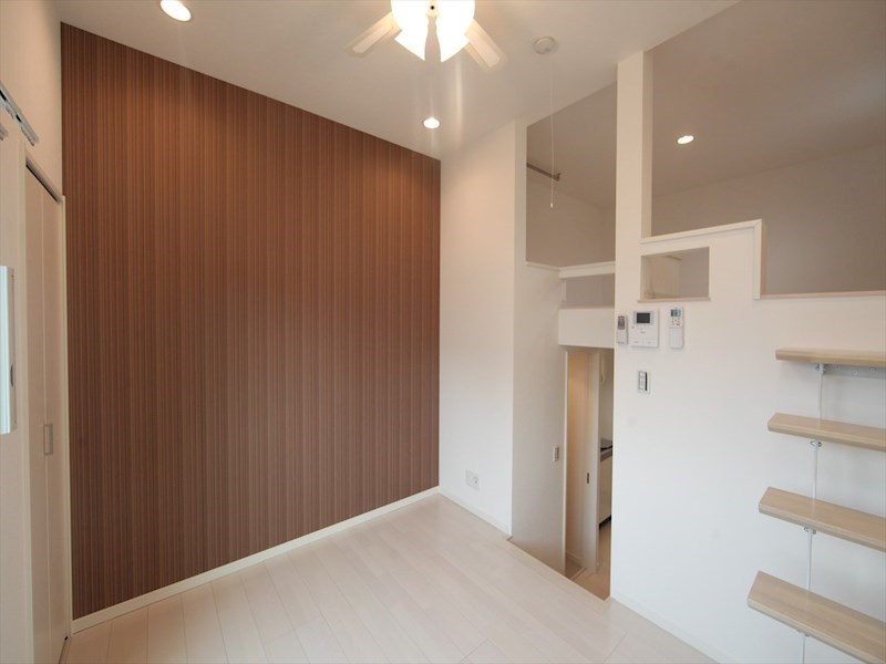 その他　洋室5.6帖　ロフト5.5帖（収納にも寝室にも使えます）