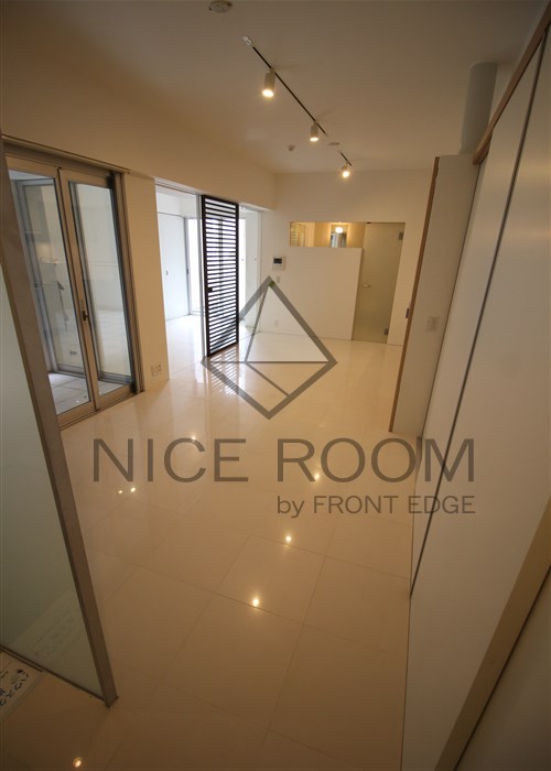 居室・リビング　アーバンフラッツ湊町　リビング