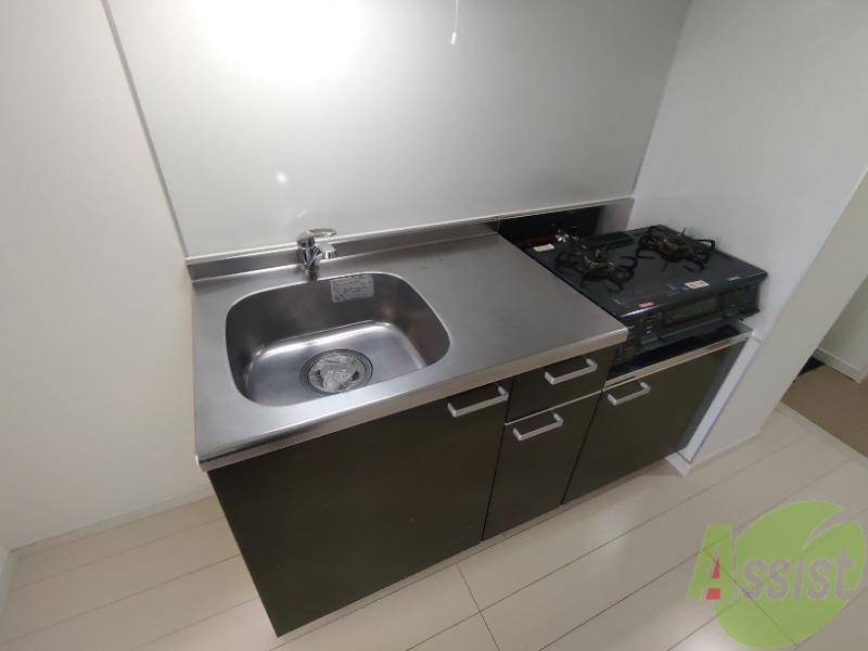 キッチン　キッチンは作業スペースもあって料理がしやすそうですね