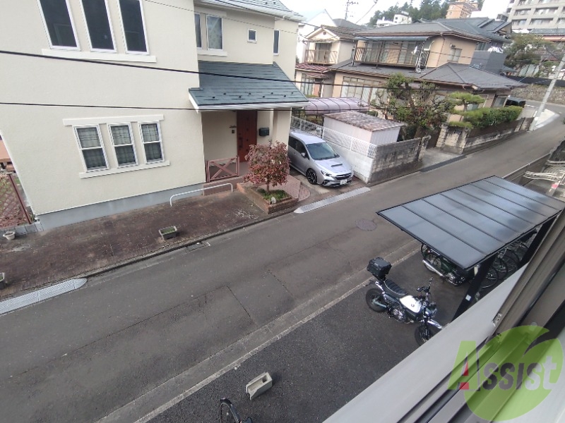 バルコニー　二重サッシなので、防犯対策や断熱効果もありますよ！