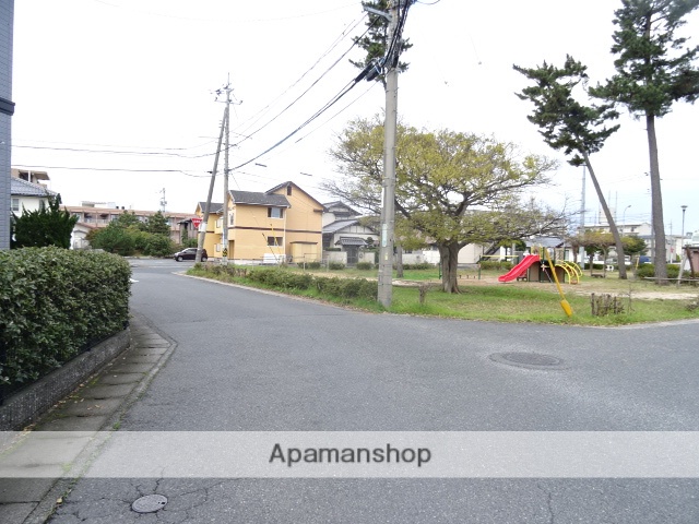 その他　前面道路（その他）まで0m