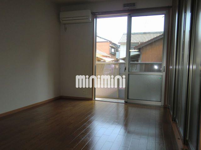 居室・リビング　エアコン付きです