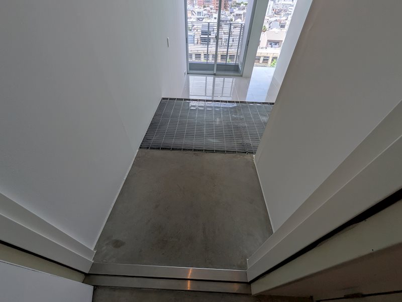 玄関　同建物同号室の室内写真です。(701号室)