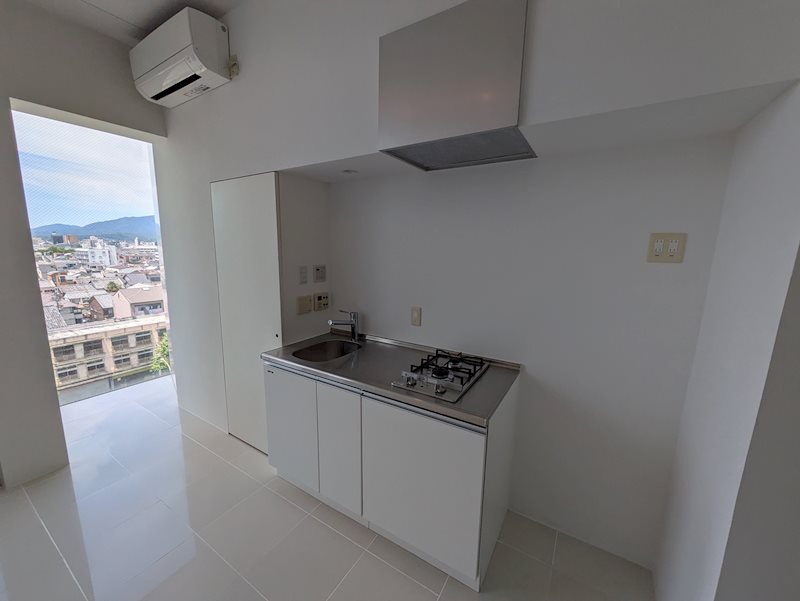 キッチン　同建物同号室の室内写真です。(701号室)