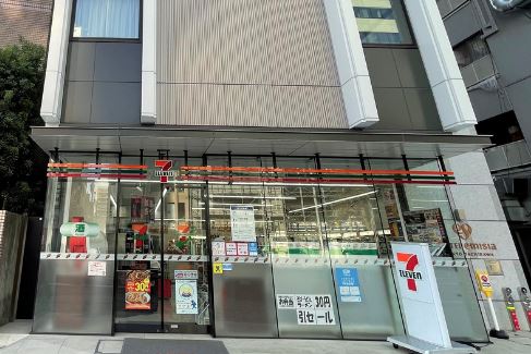 コンビニ　セブンイレブン ホテルエミシア東京立川店（コンビニ）まで502m