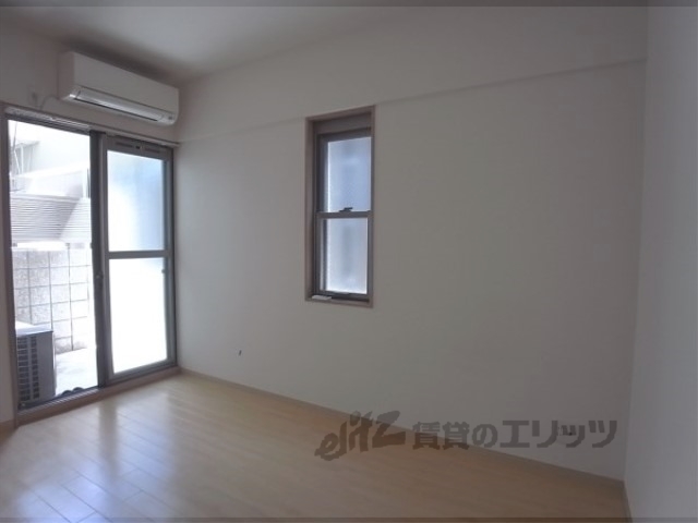 居室・リビング　居室