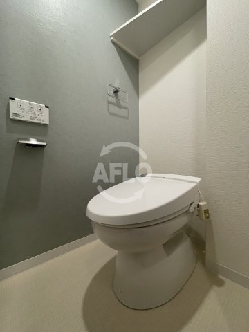 トイレ　フォーリアライズ難波シエロ　トイレ