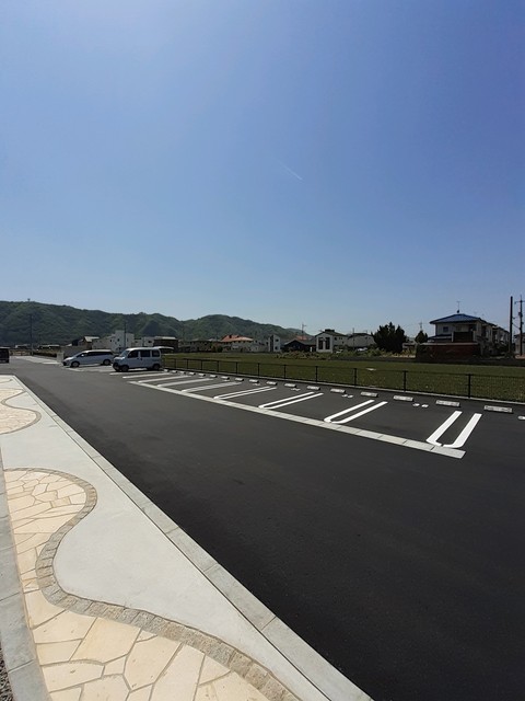 駐車場　駐車場