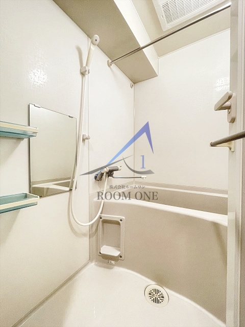 バス・シャワールーム　お風呂です。