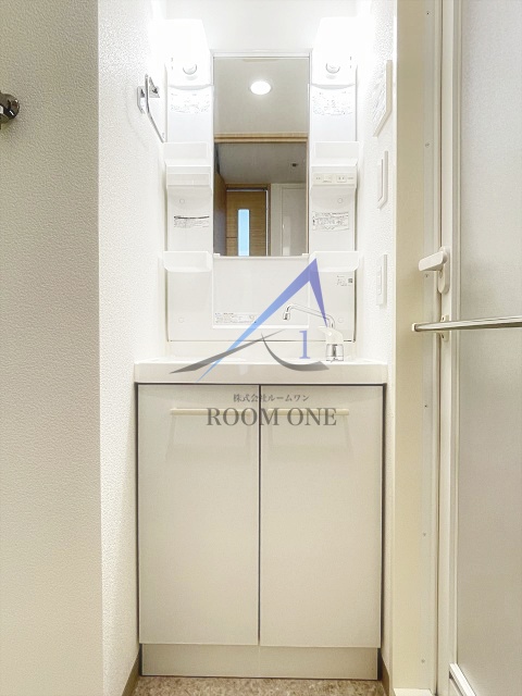 洗面設備　独立洗面台です。