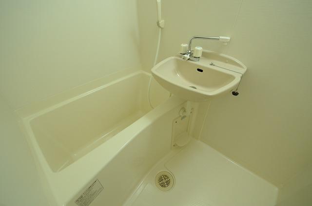 バス・シャワールーム　バストイレセパレートタイプでオススメ♪