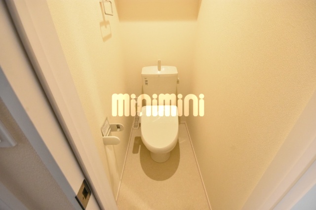 トイレ　※別部屋の写真を参照。