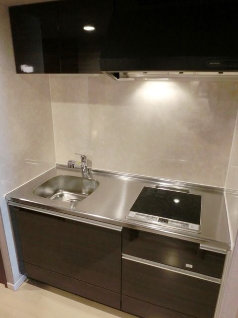 キッチン　★まな板も置けるIH２口システムキッチン★