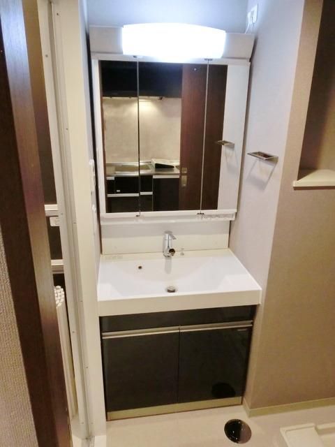 洗面設備　★独立した洗面化粧台★