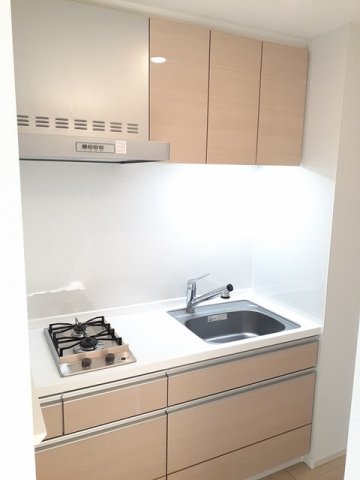 キッチン　コンパクトなキッチンで掃除もラクラク