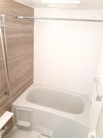 バス・シャワールーム　きれいなお風呂です