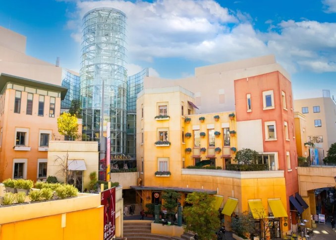 ショッピングセンター　LA　CITTADELLA　MAGGIORE（ショッピングセンター）まで275m