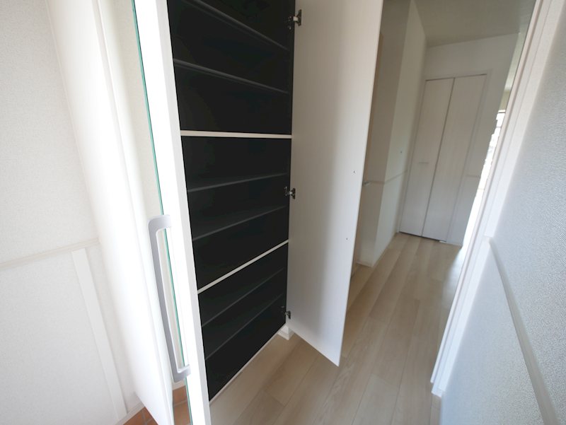 収納　シューズボックス