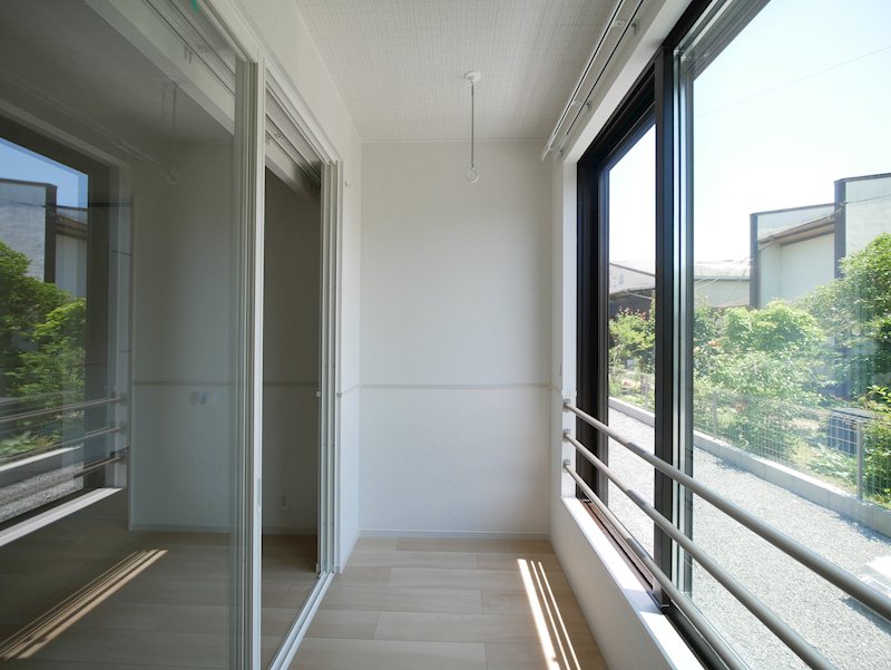 バルコニー　サンルーム2帖
