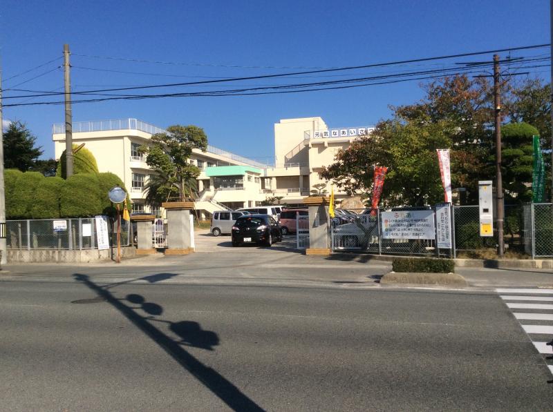 小学校　山波小学校（小学校）まで1487m