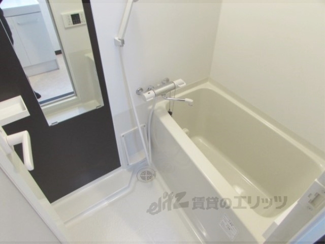 バス・シャワールーム　浴室広々していますね