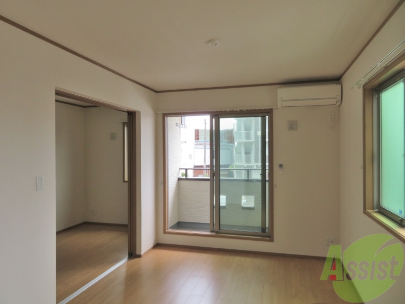 居室・リビング　広くてキレイなＬＤＫが広がっていて、充実した生活が送れそう。