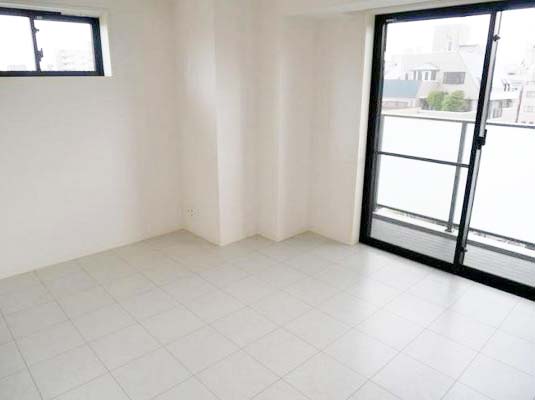 居室・リビング　★角部屋、2面採光、風通しも良好★