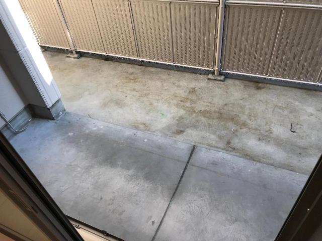 バルコニー　専用庭