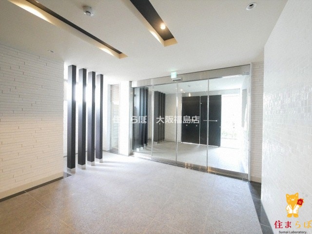 エントランス　共用部の印象も大切に